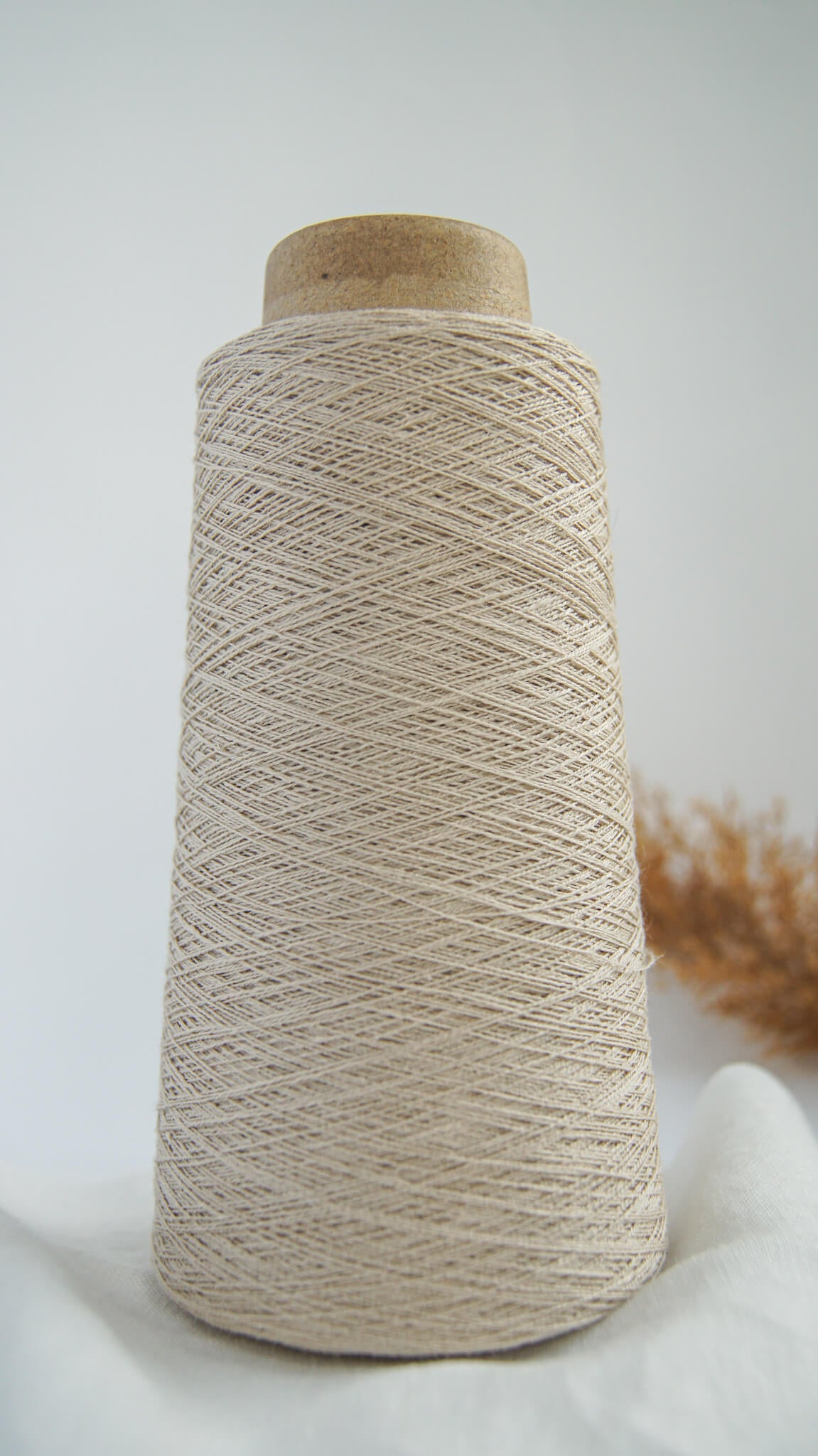 Fil de lin sur cone pour tricot machine et tissage - 2 ply linen yarn on cone for weaving and knitting machine